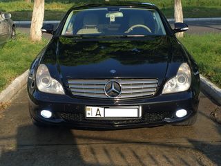 Mercedes SLS foto 1