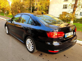 Volkswagen Jetta foto 5