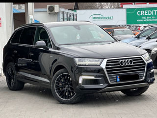 Audi Q7 e-tron