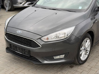 Ford Focus foto 15