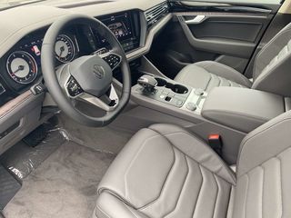 Volkswagen Touareg foto 7