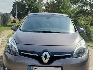 Renault Grand Scenic foto 2