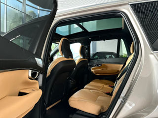 Volvo XC90 foto 19