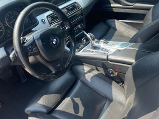 BMW 5 Series foto 6