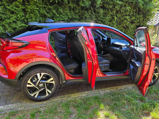 Toyota C-HR foto 11