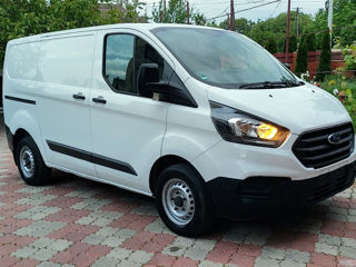 Ford Transit custom foto 2