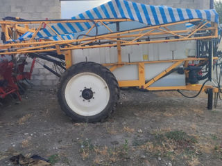 Se vinde Combina,Stropitoarea și Tractorul foto 4