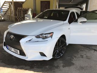 Lexus IS Series foto 1