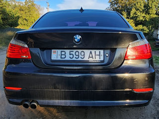 BMW 5 Series foto 4