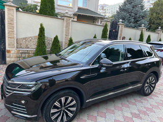 Volkswagen Touareg foto 3