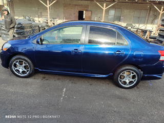 Toyota Yaris foto 4