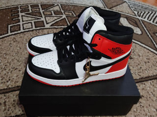 Nike air Jordan black white foto 10