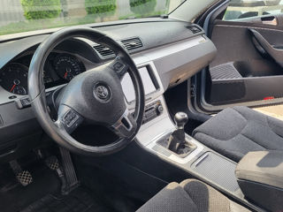 Volkswagen Passat foto 1