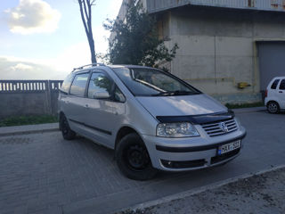 Volkswagen Sharan foto 2