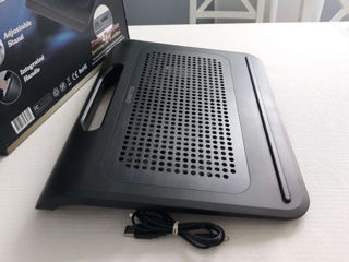 Подставка (Кулер) для ноутбуков "Chieftec CPD-1220T, размер 12"-19",  черного цвета (Как новая)