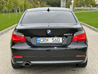 BMW 5 Series foto 6