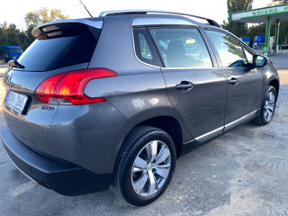 Peugeot 2008 foto 4