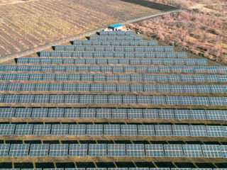 Efectuam lucrari de instalarea panourilor solare. foto 4