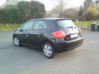 Toyota Auris foto 4