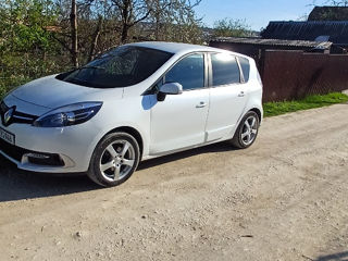 Renault Scenic foto 2