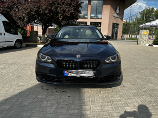 BMW 5 Series foto 2