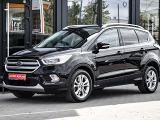 Ford Kuga foto 1