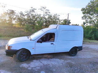 Ford Courier foto 5