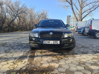 Skoda Superb foto 2