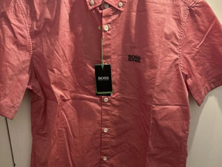 Срочно продам фирменные футболки поло Hugo Boss !