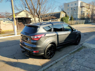 Ford Kuga foto 2