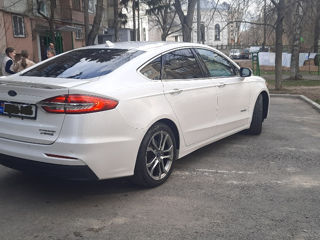 Ford Fusion foto 3