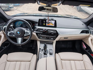 BMW 5 Series foto 11