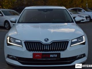 Skoda Superb foto 4