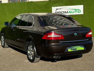 Skoda Superb foto 6