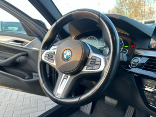 BMW 5 Series foto 10