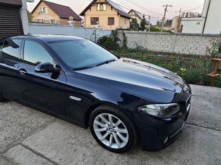 BMW 5 Series foto 3