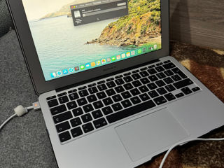 Продам MacBook Air 11