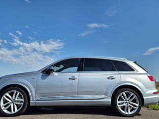 Audi Q7 foto 2