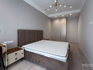 Apartament cu 2 camere, 52 m², Centru, Chișinău foto 2