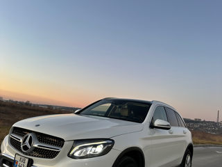 Mercedes GLC foto 2