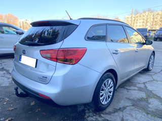 KIA Ceed Sw foto 5