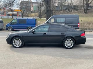 BMW 7 Series foto 5