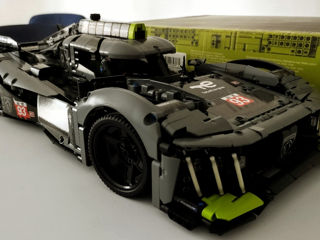 Lego Technic Peugeot 9x8 24H Le Mans hybrid Hypercar