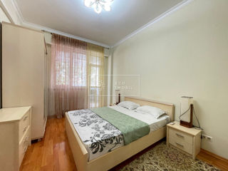 Apartament cu 2 camere, 85 m², Centru, Chișinău foto 5