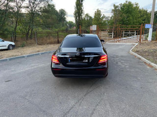 Mercedes E-Class foto 8