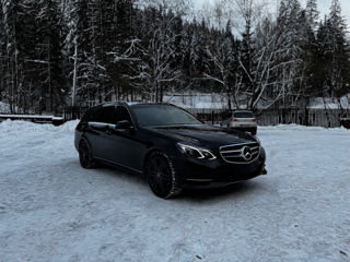 Mercedes E-Class foto 3