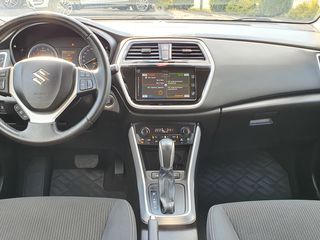 Suzuki S-Cross foto 6