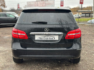 Mercedes B-Class foto 9