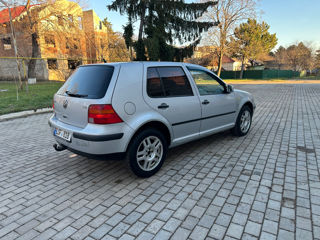 Volkswagen Golf foto 6