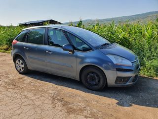 Dezmembrez Citroen C4 Picasso. foto 2